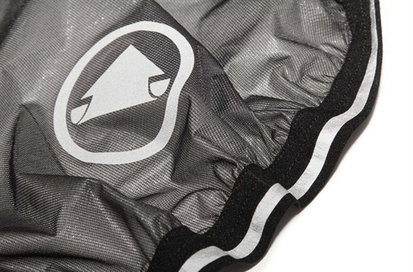 Endura WMS FS260 Pro Adrenaline Race Cape II Damen Schwarz 6 Endura WMS FS260 Pro Adrenaline Race Cape II Damen Schwarz – Bild 4