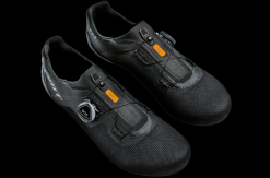 DMT Shoes DMT KR4 Rennrad Schuh Schwarz 7 DMT Shoes DMT KR4 Rennrad Schuh Schwarz -Fahrräder Aufbau Geschäft image SU DS 0290 3 600x600
